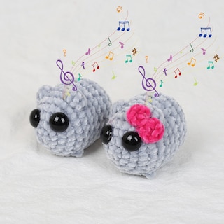 Foto 5 | Foto 5 | Peluche Triste De Hámster Con Sonido Y Llavero Tejido A Mano - Venta Internacional.