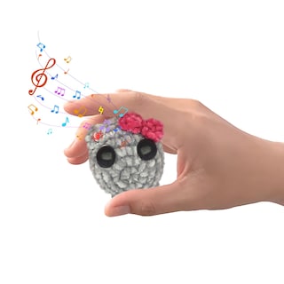 Foto 7 | Foto 7 | Peluche Triste De Hámster Con Sonido Y Llavero Tejido A Mano - Venta Internacional.