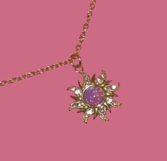 Foto 4 | Foto 4 | Collar Xtellar De Rapunzel Sol De Opalo Morado Enredados