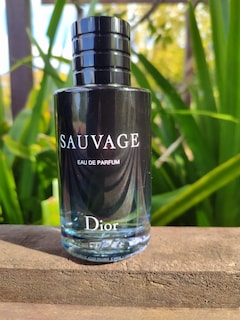 Foto 4 | Foto 4 | Perfume Christian Dior Sauvage Eau de Toilette 60 ml para Hombre - Venta Internacional