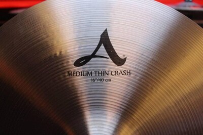 Foto 3 | Foto 3 | Crash Cymbal Zildjian Serie A Tamaño Mediano 16 Pulgadas Bronce Fundido - Venta Internacional.