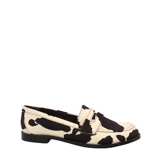 Foto 1 | Foto 1 | Mocasín Loafer Para Dama Con Estampado De Vaca Natalia