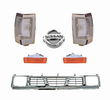 Foto 1 | Foto 1 | Parrilla Nissan D21 Cromada Con Cuartos Y Logo