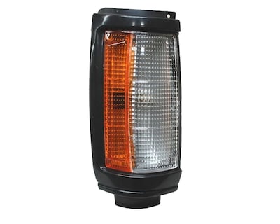 Foto 1 | Foto 1 | Cuarto Punta Automotriz para Mitsubishi Pick Up L200/ Ram 50 1987-1996 Negro Bicolor Piloto