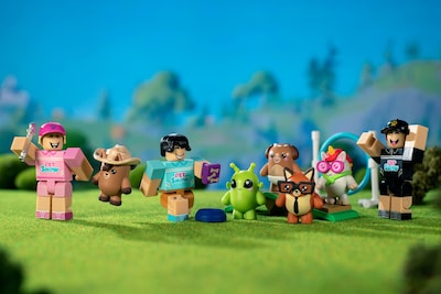 Foto 5 | Foto 5 | Paquete de Figuras Roblox Celebrity Collection Pet Show con Artículo Virtual - Venta Internacional