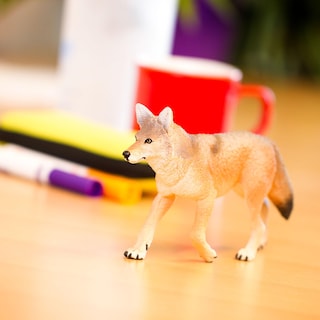 Foto 6 | Foto 6 | Figura De Juguete Safari Ltd. Coyote De 6,5 Cm, Modelo De Plástico, Modelo De 1 Año O Más - Venta Internacional.