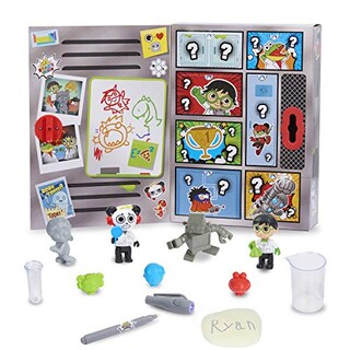 Foto 1 | Foto 1 | Novelty Just Play Ryan's World Red Titan Locker Surprise 3+ - Venta Internacional.