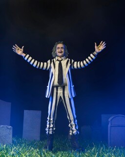 Foto 5 | Foto 5 | Figura De Acción Neca Beetlejuice, Traje Blanco Y Negro De 7 Pulgadas - Venta Internacional.