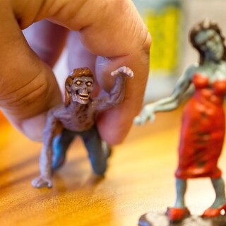 Foto 6 | Foto 6 | Figuras De Zombis En Miniatura Safari Ltd. Zombies Super Toob - Venta Internacional.