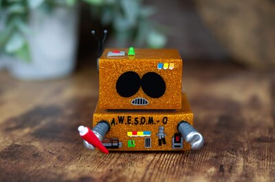 Foto 5 | Foto 5 | Figura De Colección South Park Kidrobot A.w.e.s.o.m.-o 4000 - Venta Internacional.