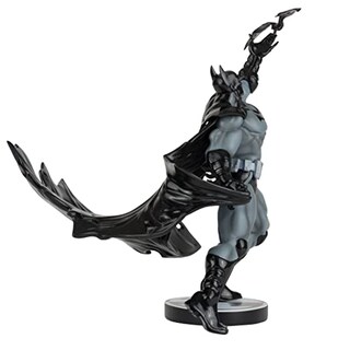 Foto 2 | Foto 2 | Estatua Mcfarlane Toys Batman Black & White Batman De Freddie - Venta Internacional.
