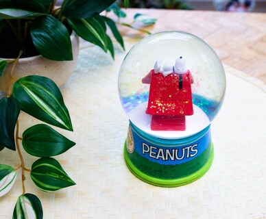 Foto 6 | Foto 6 | Snow Globe Silver Buffalo Peanuts Group, 100 Ml, Iluminada - Venta Internacional.