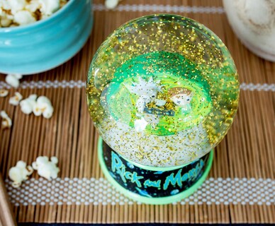 Foto 5 | Foto 5 | Bola De Nieve Plateada Buffalo Rick And Morty Portal Iluminada - Venta Internacional.