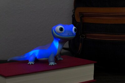 Foto 5 | Foto 5 | Mood Lights Ukonic Frozen 2 Bruni Salamander Cambia De Color - Venta Internacional.