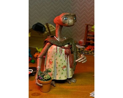 Foto 3 | Foto 3 | Figura Neca Ultimate Dressed Up E.t.