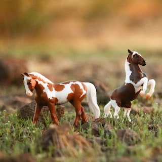 Foto 7 | Foto 7 | Juego De 4 Caballos Breyer Horses Stablemates Pintos & Palominos - Venta Internacional.