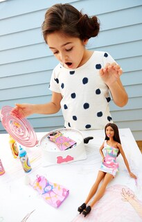 Foto 4 | Foto 5 | Muñeca Barbie Morena De Spin Art Designer Con Máquina Spin Art - Venta Internacional.