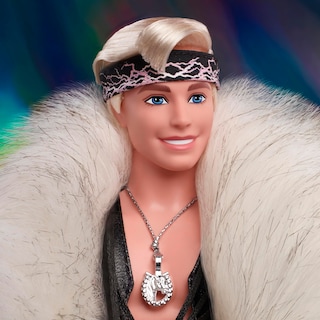 Foto 4 | Foto 4 | Venta Internacional- Muñeco Coleccionable Barbie The Movie Ken con Abrigo de Piel Sintética