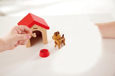 Foto 5 | Foto 5 | Dollhouse Animal Set Hape Family Pets, Loro De Madera, Hámster, Perro Y Gato - Venta Internacional.