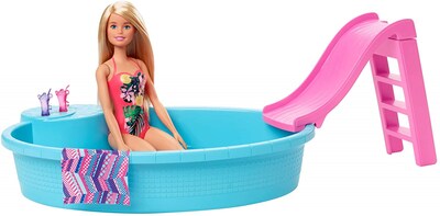 Foto 1 | Foto 1 | Venta Internacional- Muñeca Barbie, Rubia De 11.5 Pulgadas Y Juego De Piscina Con Tobogán Y Accesorios