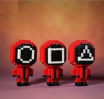 Foto 1 | Foto 1 | Venta Internacional - Maquetas Ensambladas Con Juguetes De La Serie Squid Game