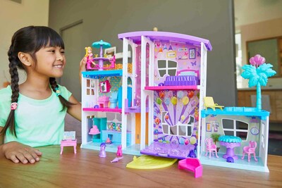 Foto 2 | Foto 2 | Almohadilla De Fiesta Playset Polly Pocket Poppin' Con Muñeca De 7 Cm Y Cordón - Venta Internacional.