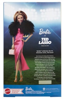 Foto 6 | Foto 6 | Muñeca Exclusiva De Barbie Keeley De Ted Lasso Con Vestido Rosa - Venta Internacional.