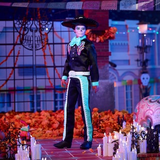Foto 2 | Foto 2 | Barbie Signature 2024 Día de Muertos Ken - Venta Internacional