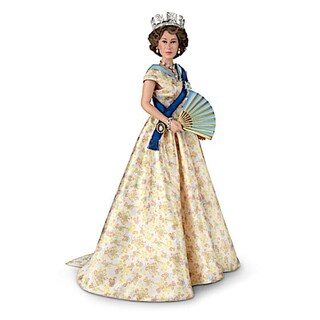 Foto 1 | Foto 1 | Retrato Conmemorativo De Muñeca Su Majestad La Reina 38 Cm - Venta Internacional.