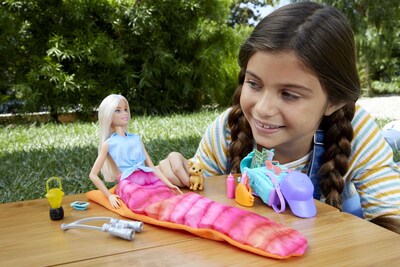 Foto 2 | Foto 2 | Set Barbie It Takes Two Malibu Para Acampar Con Muñeca Y Accesorio - Venta Internacional.