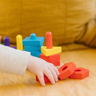 Foto 6 | Foto 6 | Tablero Para Apilar Y Clasificar Toy Melissa & Doug De Madera Para 2 Años Con 15 Piezas - Venta Internacional.
