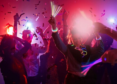 Foto 4 | Foto 4 | Paquete De Fiesta De Halloween Glow Sticks Play22 300 Ultrabrillantes De 8 Cm - Venta Internacional.