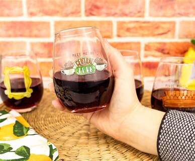 Foto 5 | Foto 5 | Set De Copas De Vino Silver Buffalo Friends Iconic Quotes X4, 355 Ml - Venta Internacional.