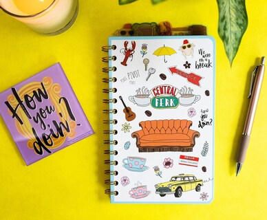 Foto 2 | Foto 2 | Cuaderno Espiral Plateado Buffalo Friends Doodle Icons, 75 Págs. - Venta Internacional.