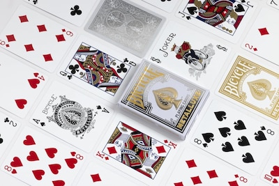 Foto 2 | Foto 2 | Juego De Cartas Para Bicicleta Metalluxe, Tamaño Póker Plateado - Venta Internacional.