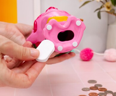 Foto 7 | Foto 7 | Guitarra Poppy Silver Buffalo Trolls World Tour De Coin Bank - Venta Internacional.