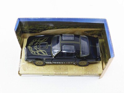 Foto 5 | Foto 5 | Vehículo Fundido A Presión Jada Toys Hollywood Monta En Smokey & The Bandit 1977 Pontiac Firebird 1:32 - Venta Internacional.