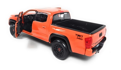 Foto 4 | Foto 4 | Maqueta De Coche Fundido Maisto 1:27 Se 2023 Toyota Tacoma Trd Pro - Venta Internacional.