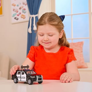 Foto 2 | Foto 2 | Coche De Policía De Juguete Conducido Por Battat A Escala 1:24 Con Luces Y Sonido - Venta Internacional.