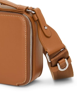Foto 7 | Foto 7 | Bandolera Tumi Voyageur Myla De Piel Estructurada Color Caramelo - Venta Internacional.