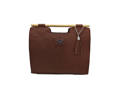Foto 1 | Foto 1 | Bolsa En Piel Vacuno Cincelada Fana Teresita Chedrón