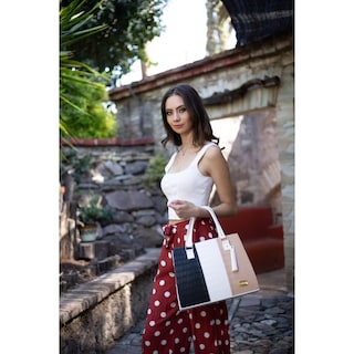 Foto 4 | Foto 4 | Bolsa Fana Irma Color Negro / Maquillaje Juvenil