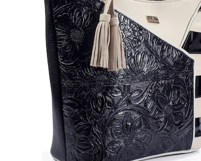Foto 6 | Foto 6 | Bolso Tote A Ángelozano De Piel Vacuna Con Franjas, Color Negro, Modelo Florentina