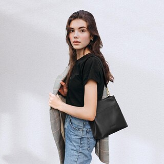 Foto 3 | Foto 3 | Bolso De Hombro Kattee De Piel Con Forma De Cubo Negro Para Mujer - Venta Internacional.