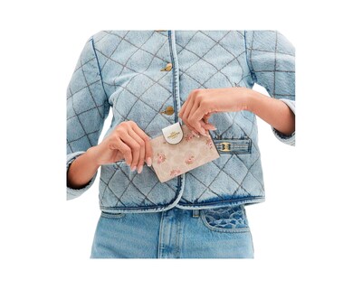 Foto 4 | Foto 4 | Cartera Coach Medium Corner Zip Wallet Signature Canvas Estampado Flores Car13 Color Beige