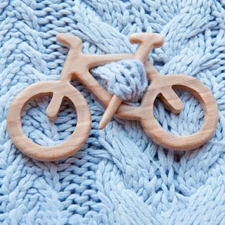 Foto 2 | Foto 2 | Broche Huoguo De Madera Con Estampado De Animales Hecho A Mano Madera 10 X 5 Cm - Venta Internacional.