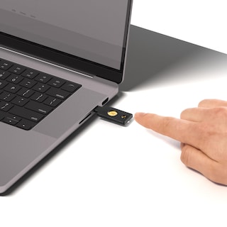 Foto 6 | Foto 6 | Llave De Seguridad Yubico C Nfc De Doble Factor De Autenticación Negra - Venta Internacional.