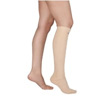 Media Ancha de Compresión Pie Cerrado Par Tynor I81a color Beige