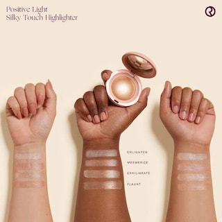 Foto 2 | Foto 2 | Iluminador Rare Beauty Positive Light Silky Touch Enlighten - Venta Internacional.