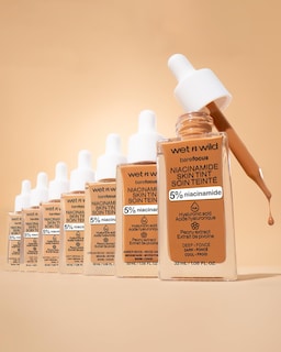 Foto 6 | Foto 6 | Skin Tint Wet N Wild Bare Focus 5% Niacinamide Light Medium - Venta Internacional.